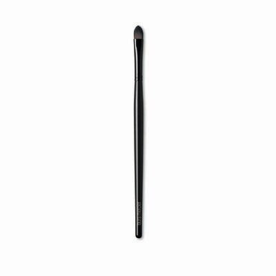CRÈME EYE DETAIL BRUSH (BROCHA PARA OJOS)